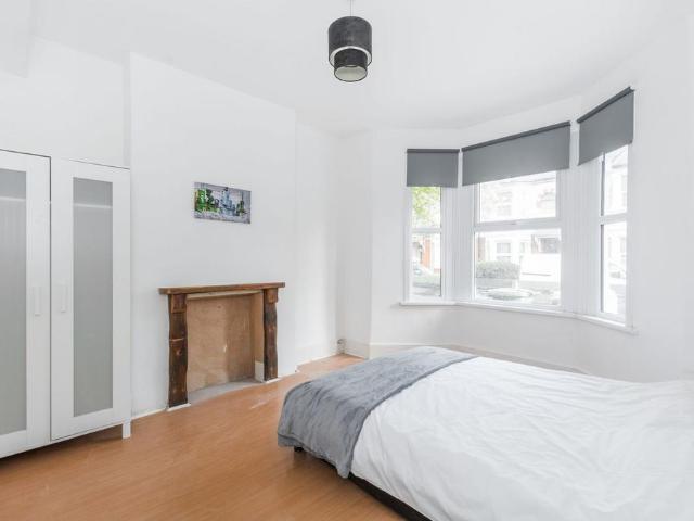 St Winefrides Avenue, Manor Park. 4 bed end of terrace house to rent £2,900 pcm £669 pw