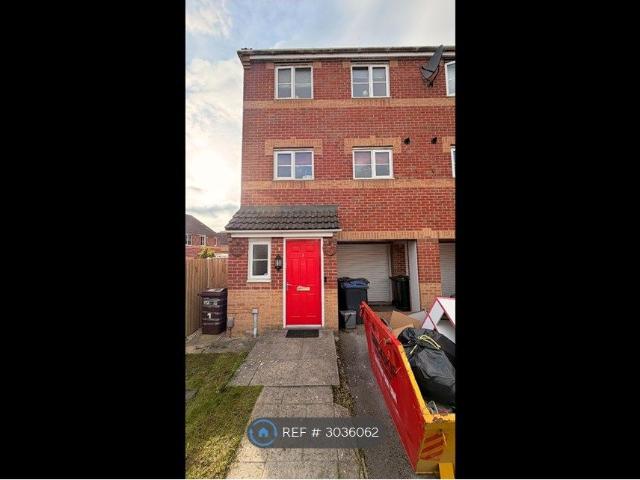 St Adians Close, Bradford BD6, 3 bed semi detached house to rent, £1,210 pcm | PrimeLocation