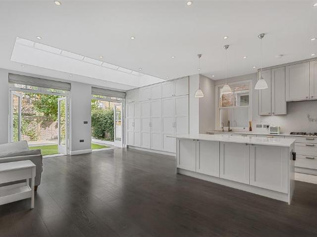 St. Albans Avenue, London 6 bed semi detached house to rent £7,500 pcm £1,731 pw