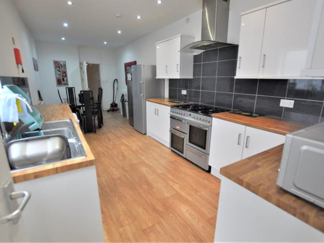 St Albans Road, Brynmill, Swansea SA2 0BP StudentDigz Ltd