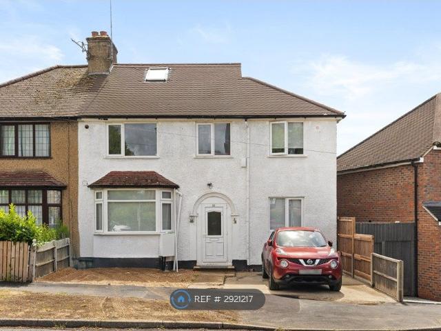 St Albans Road, Hemel Hempstead HP2, Studio to rent, £895 pcm | PrimeLocation