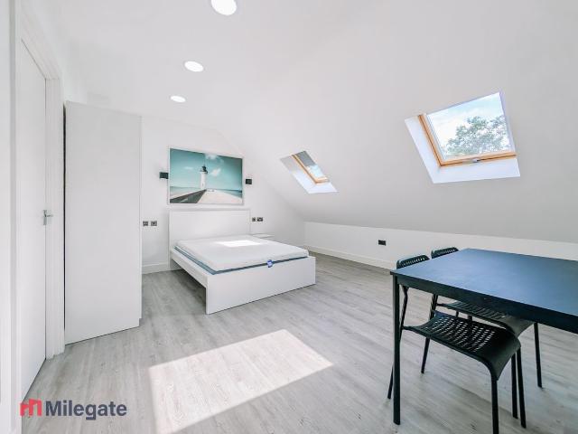 St. Albans Road, South Mimms EN6, Studio to rent, £1,075 pcm | PrimeLocation