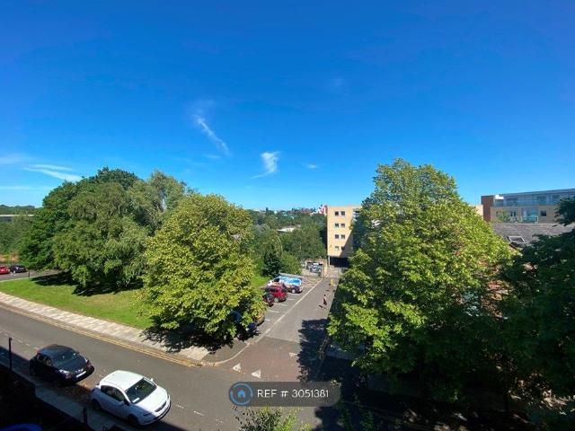 St. Anne's Close, Newcastle NE1, 2 bed flat to rent, £850 pcm | PrimeLocation