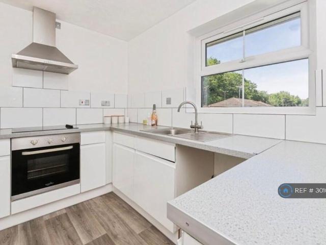 St Annes Park, Bristol, BS4 2 bed flat to rent £1,400 pcm £323 pw