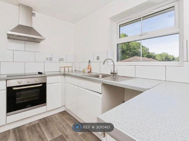 St Annes Park, Bristol BS4, 2 bed flat to rent, £1,400 pcm | PrimeLocation