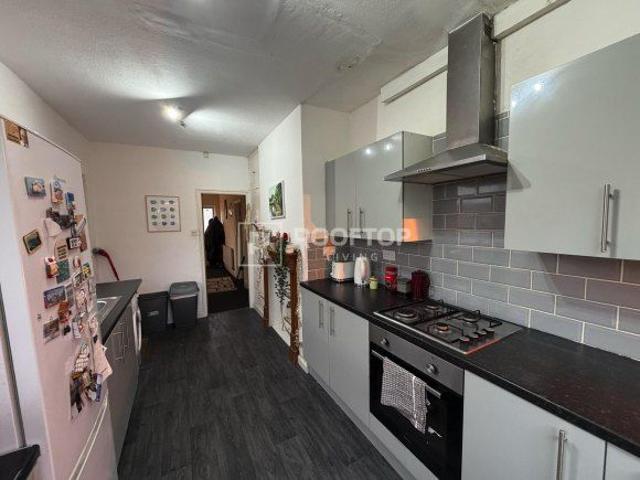 St. Annes Road, Leeds LS6, 3 bed shared accommodation to rent, £585 pppm | PrimeLocation