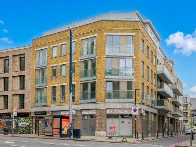 St. Annes Street, London E14, 2 bed flat to rent, £2,999 pcm | PrimeLocation