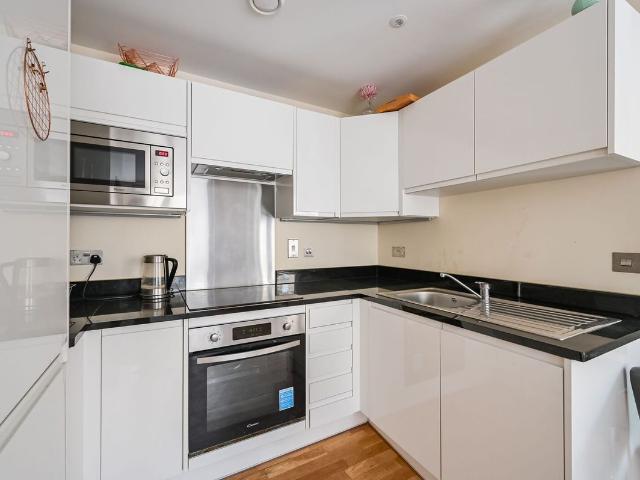St Annes Street, Limehouse, London E14, 2 bed flat to rent, £2,579 pcm | PrimeLocation