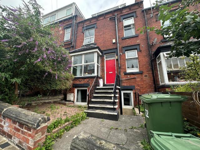 St. Anns Mount, Leeds, LS4 5 bed house to rent £2,700 pcm £623 pw