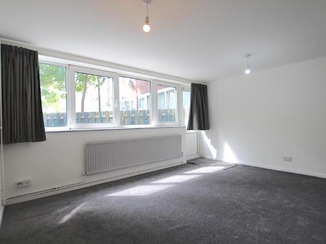 St. Ann's Road, London N15 3 bed duplex to rent £2,650 pcm £612 pw