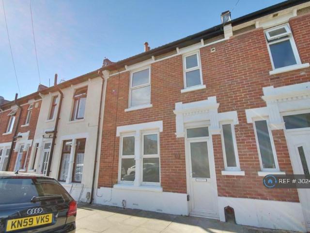 St Anns Road, Southsea, PO4 3 bed terraced house to rent £1,675 pcm £387 pw