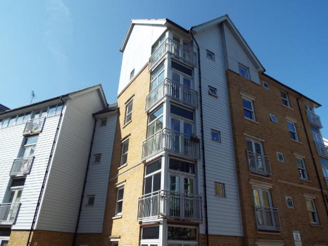 St. Andrews Close, Canterbury CT1, 2 bed flat to rent, £1,450 pcm | PrimeLocation