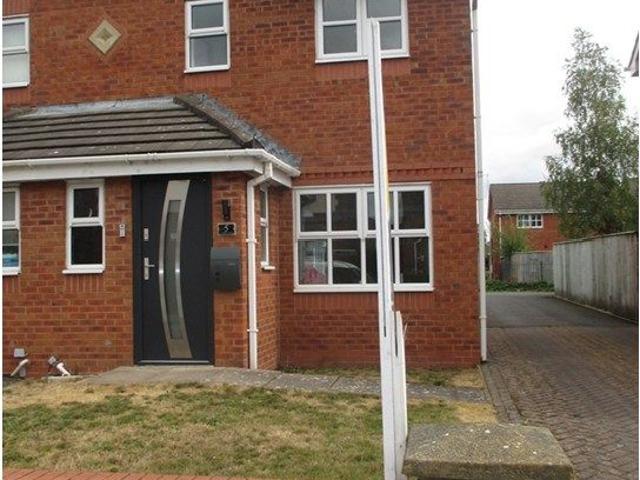St Andrews Court, Crewe CW2, 3 bed semi detached house to rent, £1,000 pcm | PrimeLocation