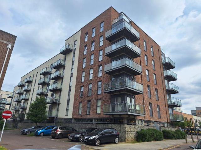 St Andrews House, Campus Avenue RM8 2 bed apartment to rent £1,950 pcm £450 pw