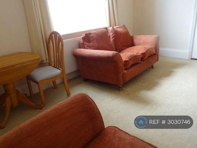 St Andrews Rd Sth, Lytham St Annes, FY8 1 bed flat to rent £525 pcm £121 pw