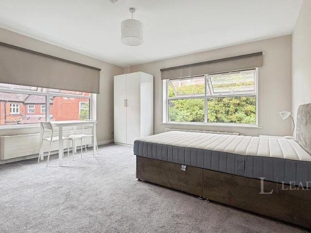 St. Andrews Road, Droitwich. House share to rent £750 pcm £173 pw
