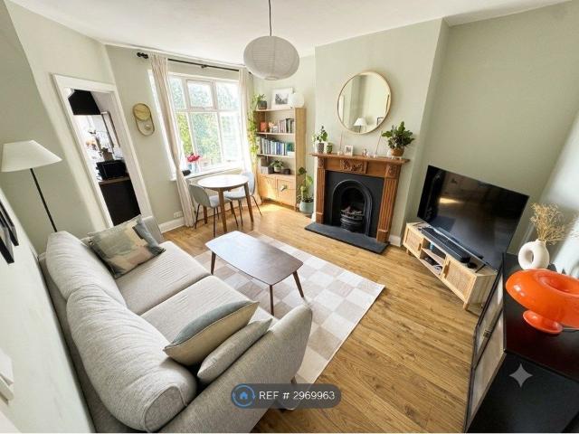 St Andrews Road, London NW9, 2 bed maisonette to rent, £1,990 pcm | PrimeLocation