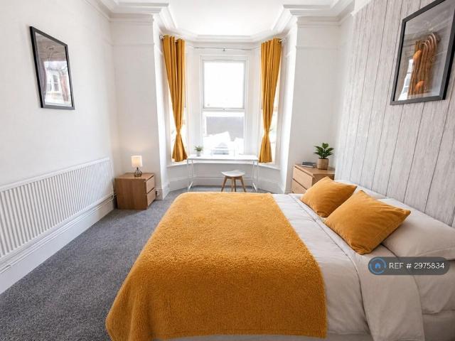 St. Andrews Road, Southsea, PO5 1 bed in a house share to rent £607 pcm £140 pw