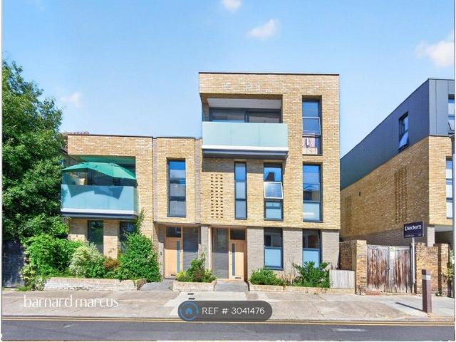 St Andrews Road, Surbiton KT6, 3 bed semi detached house to rent, £3,400 pcm | PrimeLocation