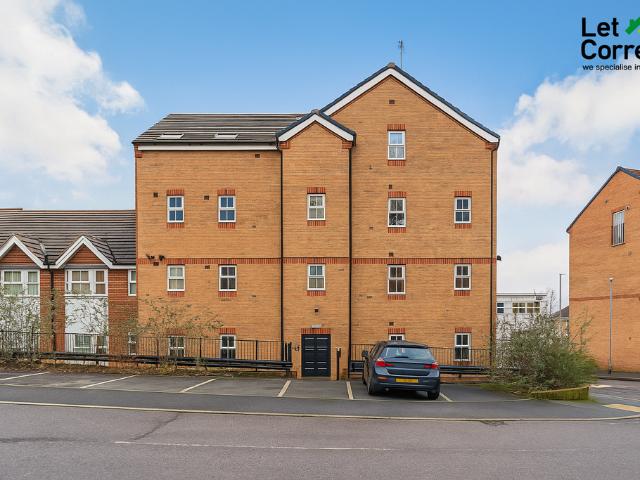 St Andrews Square, Stoke on Trent ST4 1 bed apartment to rent £700 pcm £162 pw