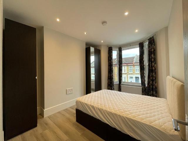 St. Asaph Road, Brockley SE4, 3 bed maisonette to rent, £2,875 pcm | PrimeLocation