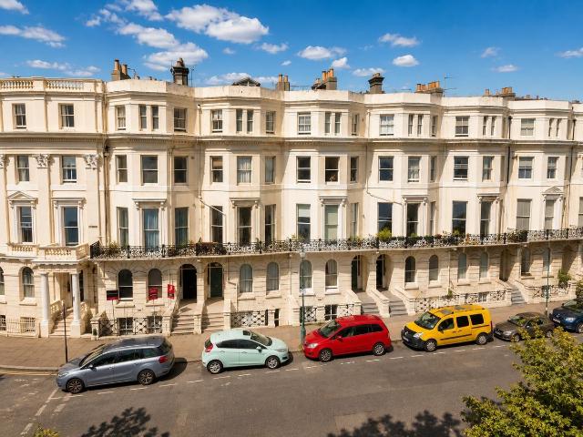 St Aubyns, Hove BN3, 2 bed flat to rent, £2,400 pcm | PrimeLocation
