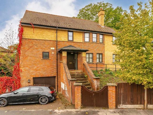 St. Augustines Avenue, South Croydon CR2, 4 bed detached house to rent, £2,750 pcm | PrimeLocation