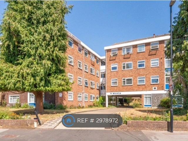 St Augustines Avenue, South Croydon CR2, 3 bed flat to rent, £2,000 pcm | PrimeLocation