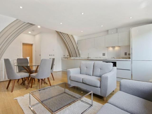 St Augustines Court, Bermondsey 2 bed apartment to rent £2,492 pcm £575 pw