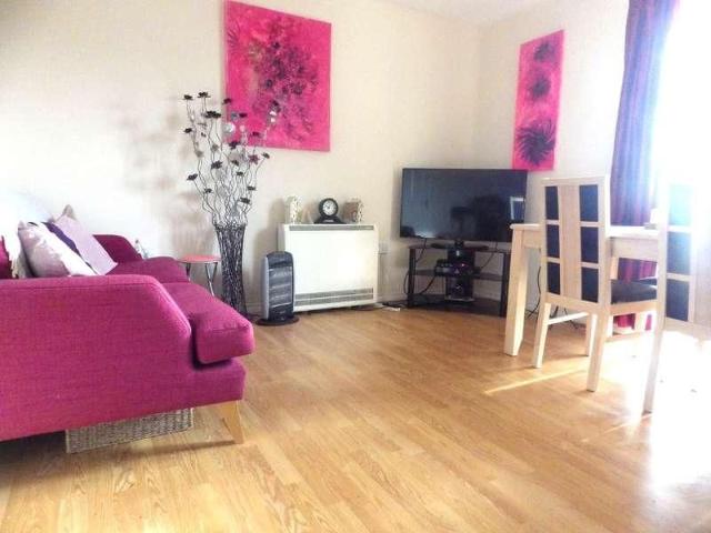 St Austell Way, Swindon, Wiltshire, SN2