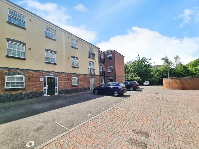 St. Austell Way, Swindon, 2 SN2, 2 bed flat to rent, £950 pcm | PrimeLocation