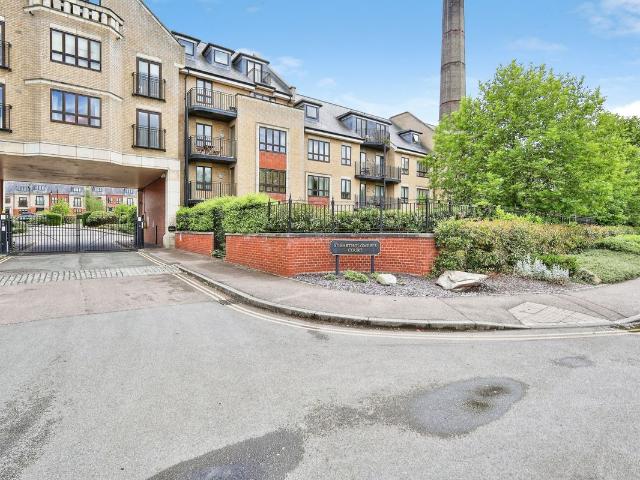St Bartholomews Court, Cambridge CB5, 2 bed flat to rent, £1,750 pcm | PrimeLocation