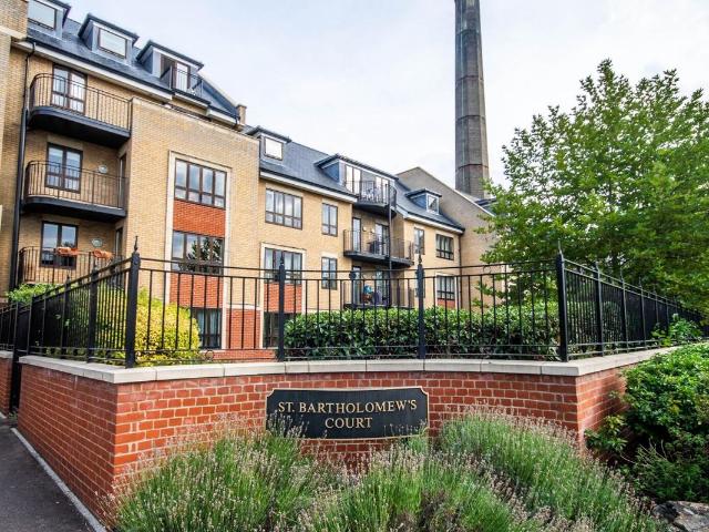 St Bartholomews Court, Riverside CB5, 2 bed flat to rent, £1,900 pcm | PrimeLocation