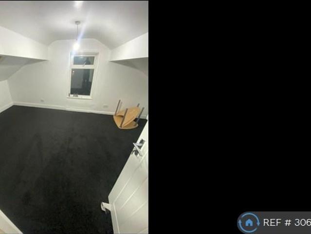 St Barnabas Road, Middlesbrough, TS5 1 bed in a flat share to rent £495 pcm £114 pw