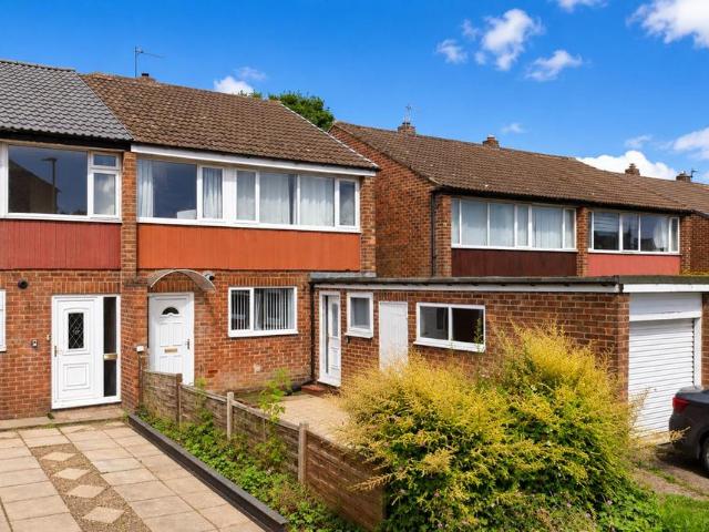 St. Bedes Close, Durham, DH1 4 bed semi detached house to rent £1,200 pcm £277 pw