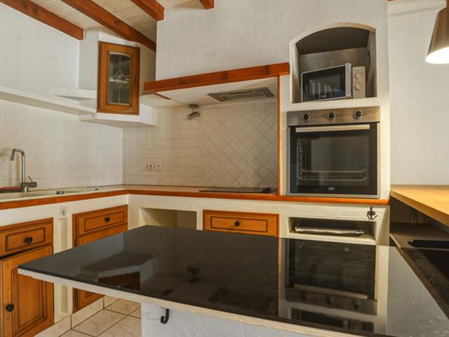 ST BONNET PRES RIOM AUTHENTIQUE MAISON VIGNERONNE 72m2