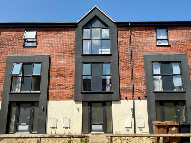 St Botolphs Crescent, Lincoln LN5, 4 bed terraced house to rent, £1,300 pcm | PrimeLocation
