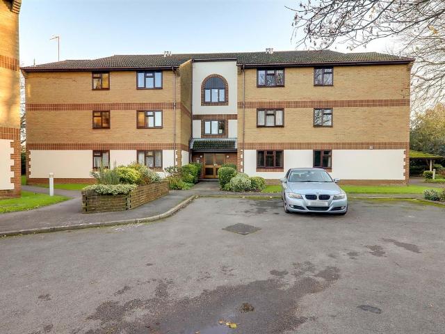 St. Botolphs Road, Redcotts St. Botolphs Road BN11, 2 bed flat to rent, £1,400 pcm | PrimeLocation