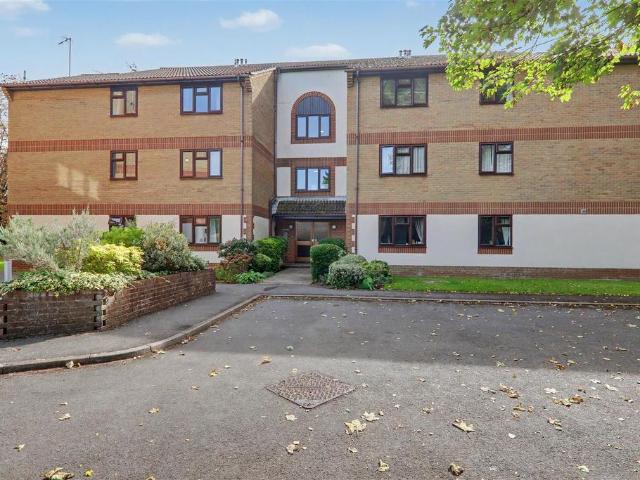 St. Botolphs Road, Worthing 2 bed flat to rent £1,450 pcm £335 pw