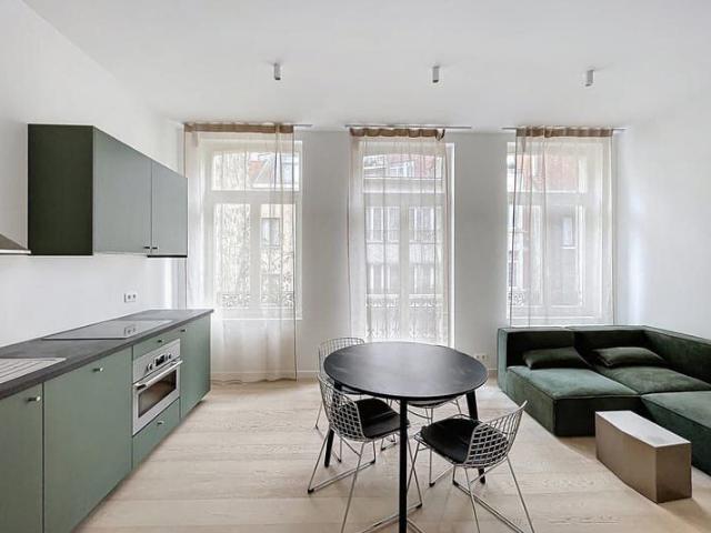 St. Catherine: Lovely Furnished 1 Bedroom Apt