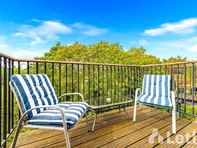 St. Catherines Close, London SW20, 1 bed flat to rent, £1,700 pcm | PrimeLocation
