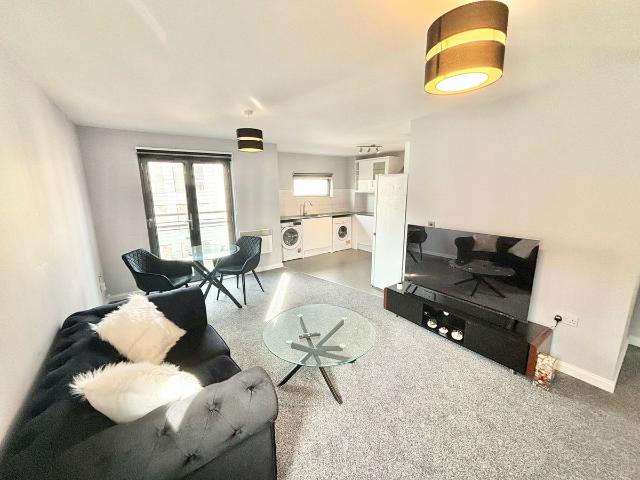 St. Catherines Court, Maritime Quarter, Swansea SA1, 2 bed flat to rent, £1,300 pcm | PrimeLocation