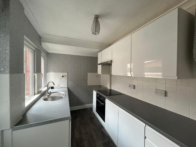 St. Catherines Grove, Lincoln LN5, 3 bed terraced house to rent, £995 pcm | PrimeLocation