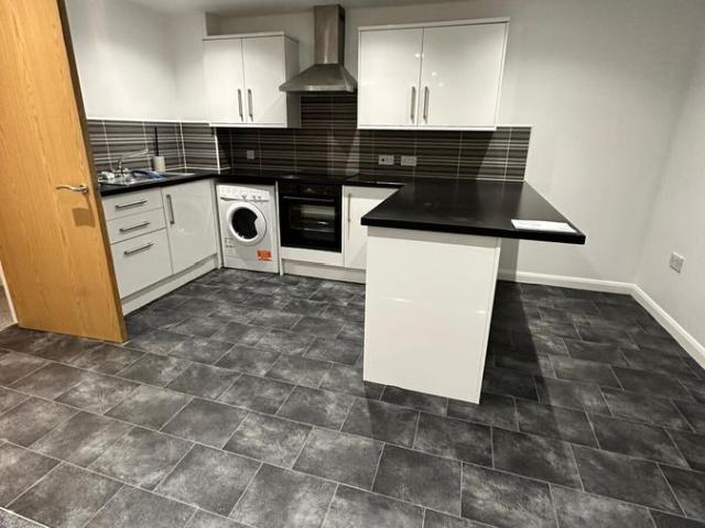 St. Catherines, Lincoln LN5, 2 bed flat to rent, £910 pcm | PrimeLocation