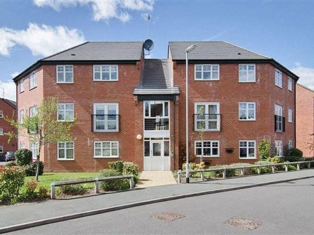St Chads House, Trafalgar Way, Lichfield WS14, 2 bed flat to rent, £1,050 pcm | PrimeLocation