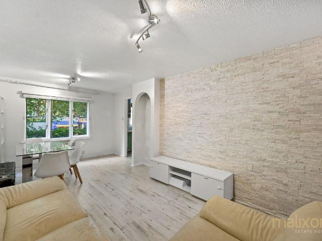 St. Christophers Gardens, Thornton Heath CR7, 2 bed flat to rent, £1,800 pcm | PrimeLocation