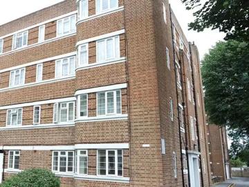 St. Christopher's Gardens, London, CR7 7NS, United Kingdom | 2 bed apartment for rent #112490813 | Rentberry