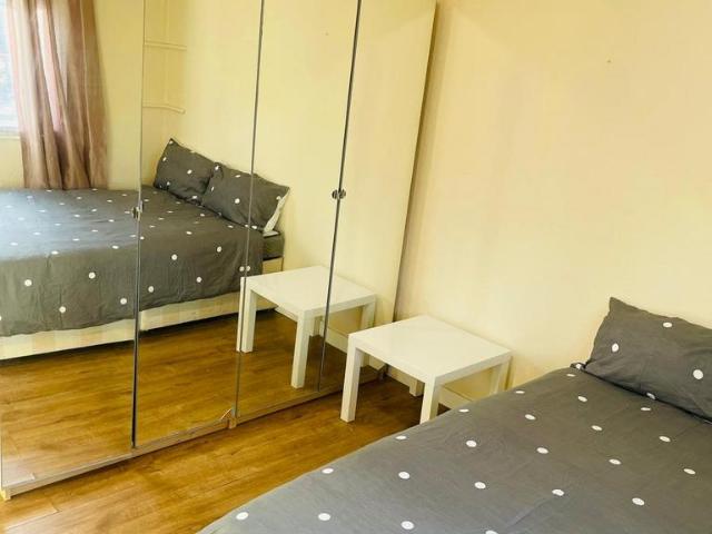 St. Clement Close, Uxbridge UB8 1 bed in a house share to rent £949 pcm £219 pw