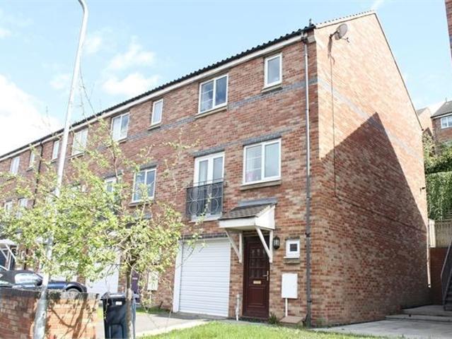 St. Cuthberts Road, Gateshead NE8, 3 bed property to rent, £1,200 pcm | PrimeLocation