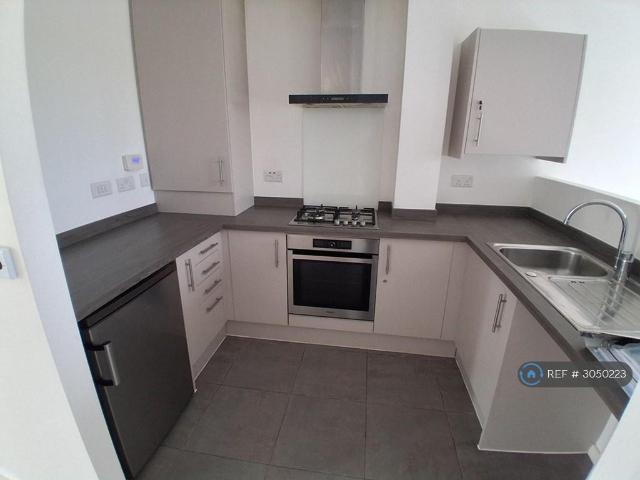 St Cyprian Place, Liverpool, L7 2 bed flat to rent £700 pcm £162 pw
